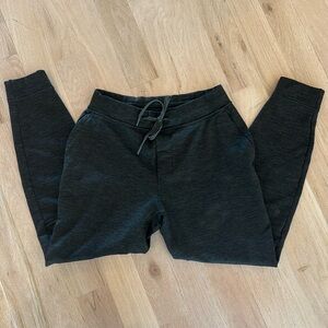 Men’s dark green lululemon joggers size medium